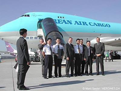 EAP-Direktor J�rg R�mi vor dem Korean-Jumbo